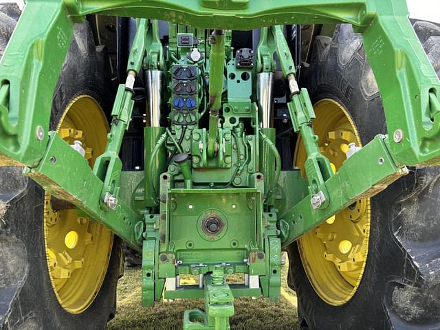 Image of John Deere 6R 175 equipment image 4