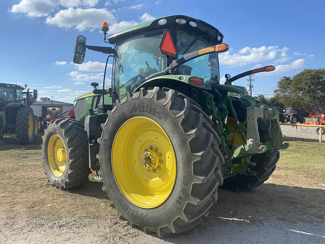 Image of John Deere 6R 215 equipment image 2