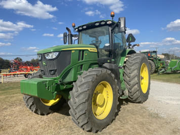 Main image John Deere 6R 215