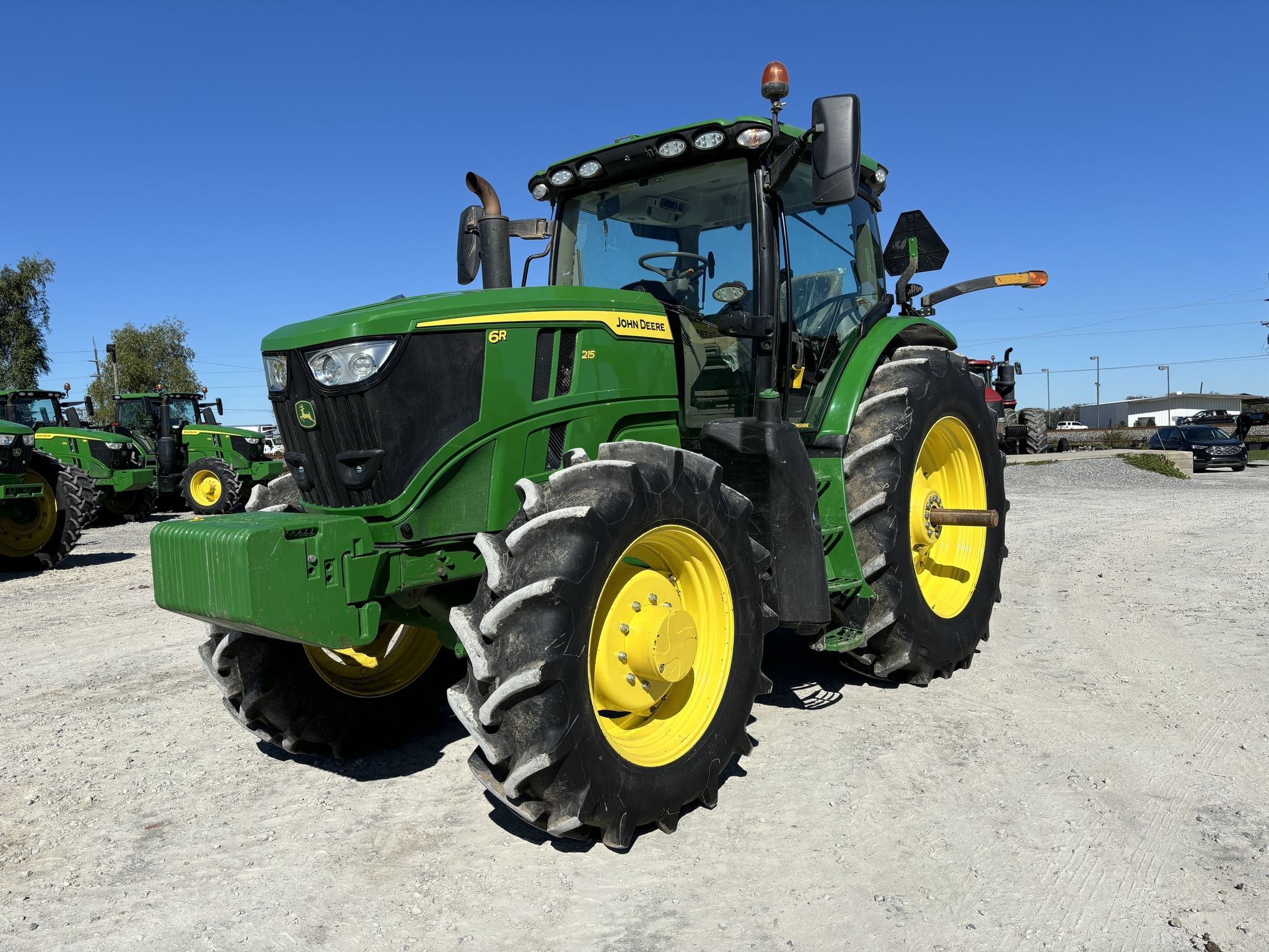 Main image John Deere 6R 215