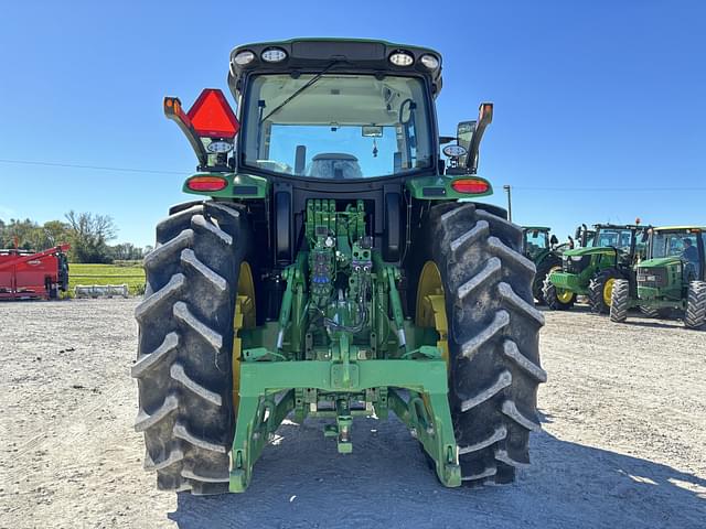 Image of John Deere 6R 215 equipment image 3