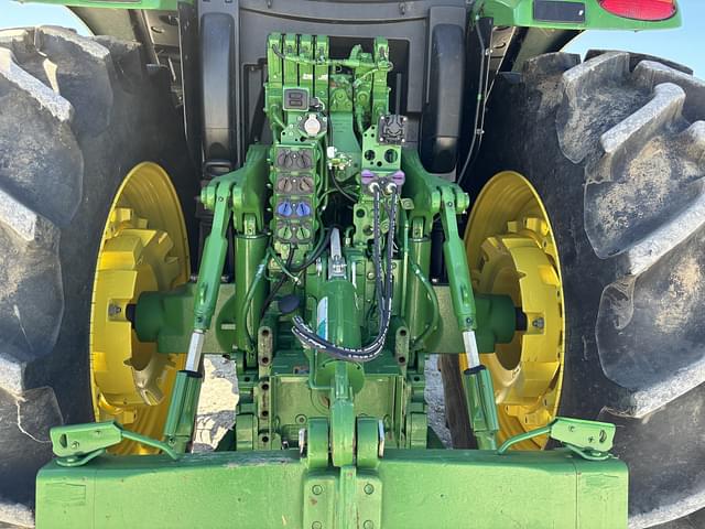 Image of John Deere 6R 215 equipment image 4