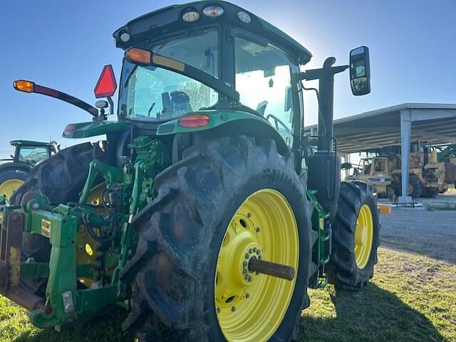 Image of John Deere 6R 215 equipment image 3