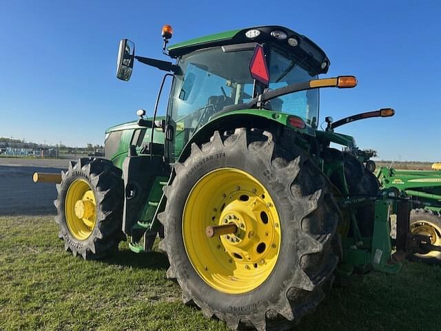 Image of John Deere 6R 215 equipment image 4