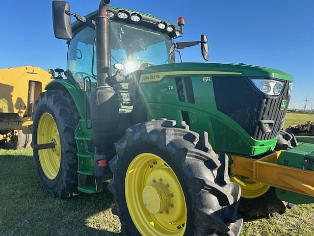 Image of John Deere 6R 215 equipment image 1
