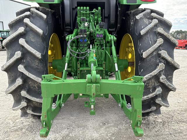 Image of John Deere 6R 230 equipment image 4