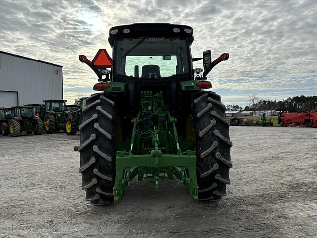 Image of John Deere 6R 230 equipment image 3