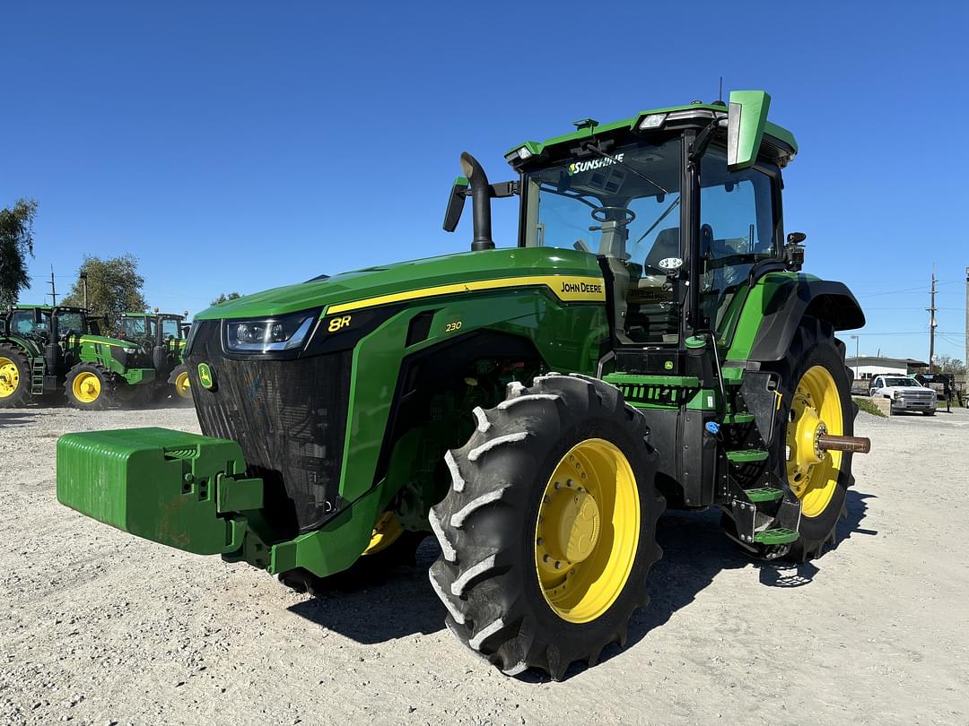 Image of John Deere 8R 230 Primary image