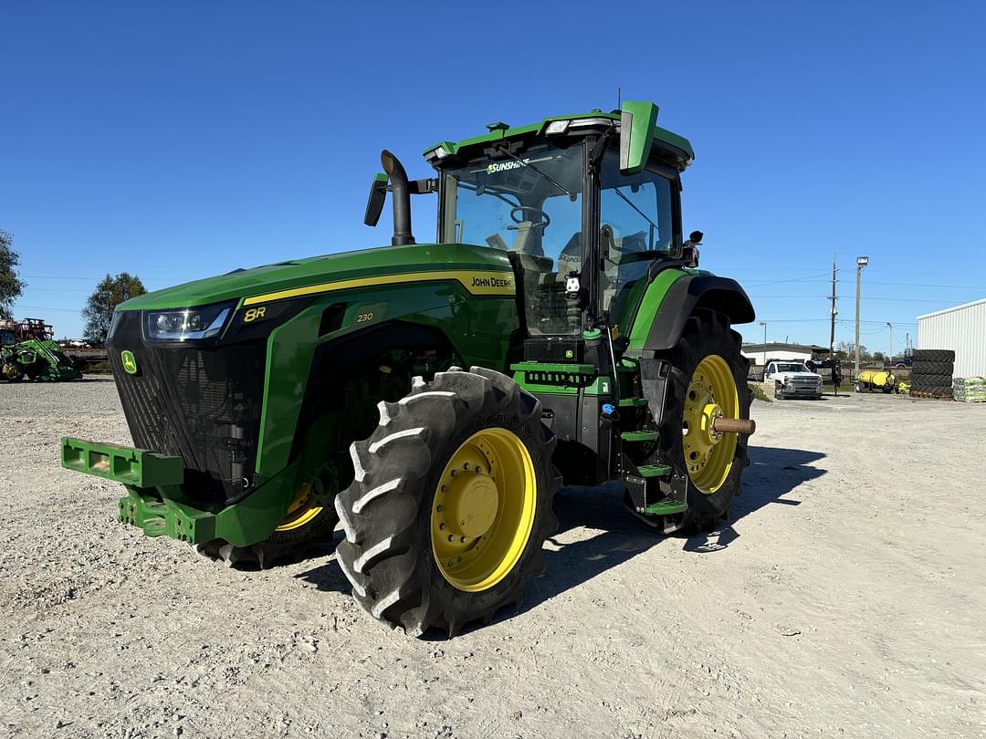 Image of John Deere 8R 230 Primary image