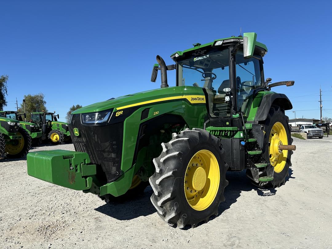 Image of John Deere 8R 230 Primary image