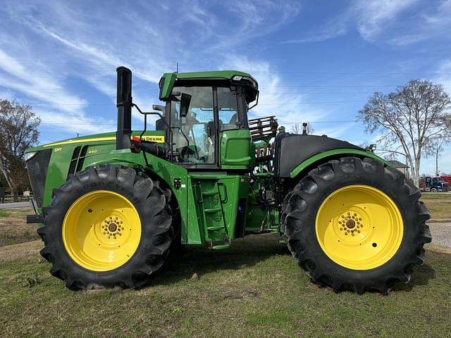 Image of John Deere 9R 440 equipment image 1