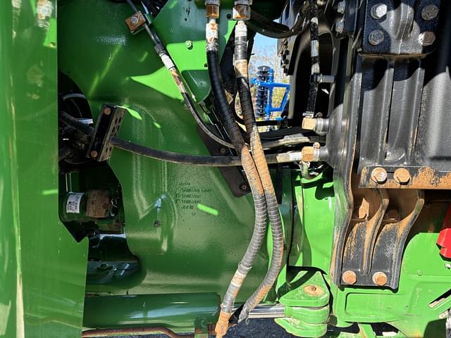 Image of John Deere 9R 440 equipment image 2