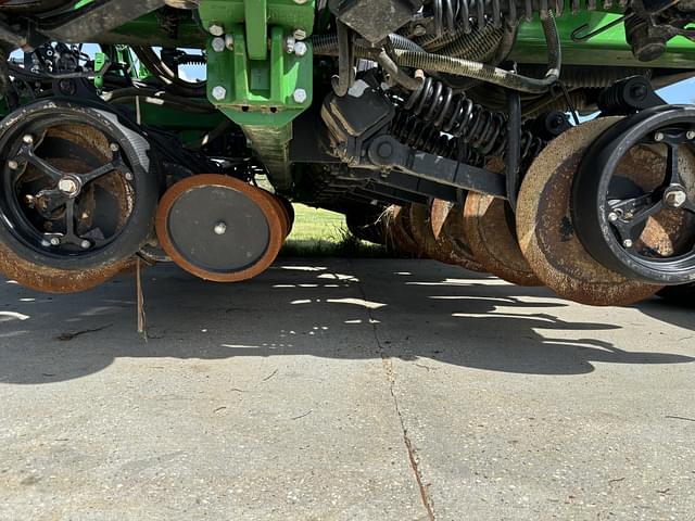 Image of John Deere N540C equipment image 3