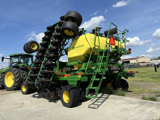 Image of John Deere N540C equipment image 4