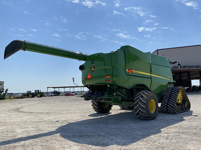 Image of John Deere S790 equipment image 4