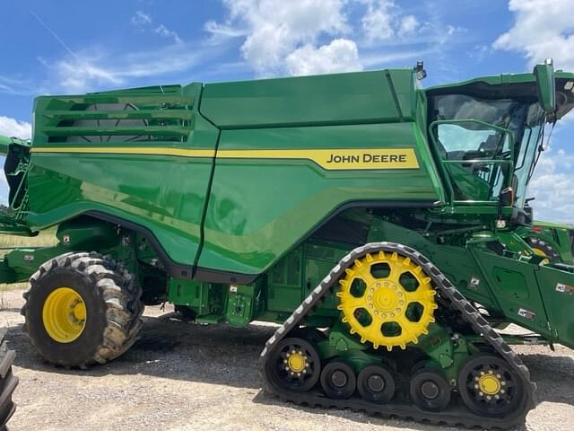 Image of John Deere X9 1000 equipment image 4