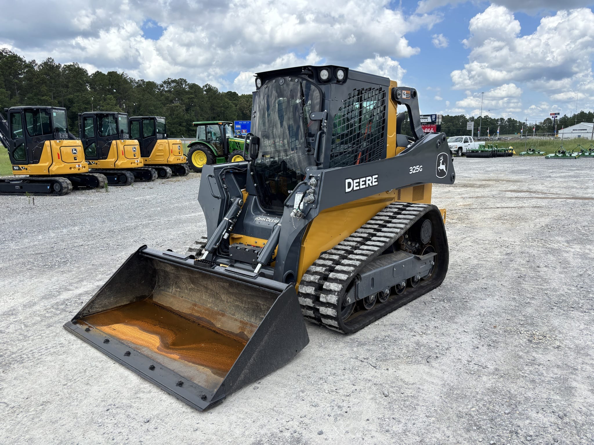 2024 John Deere 325G Equipment Image0