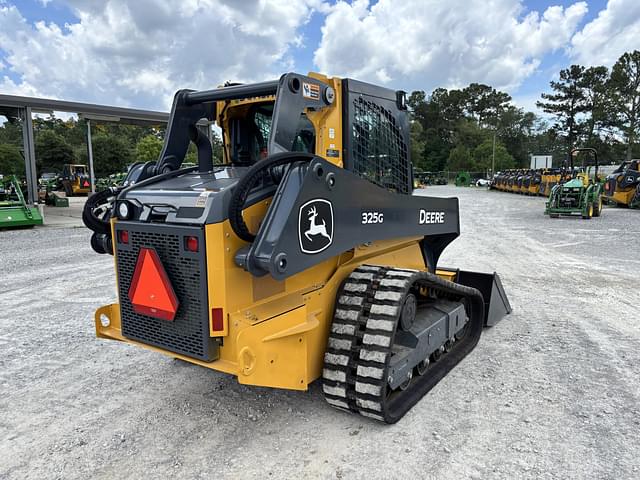 Image of John Deere 325G equipment image 4