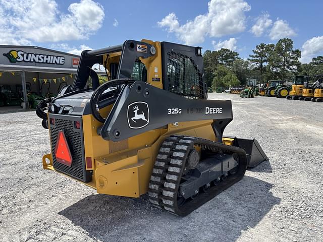 Image of John Deere 325G equipment image 4