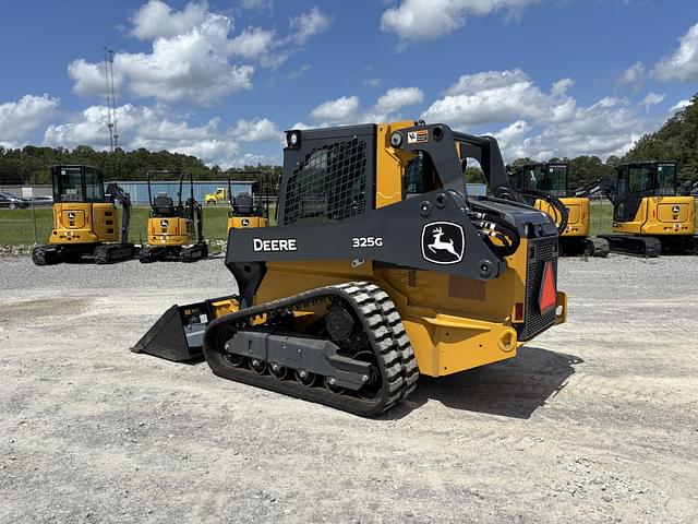 Image of John Deere 325G equipment image 2