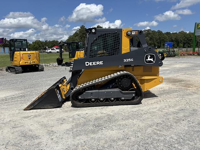 Image of John Deere 325G equipment image 1
