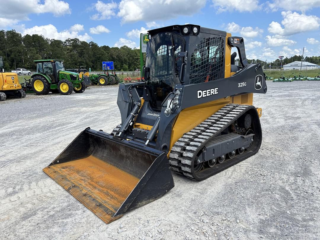 Image of John Deere 325G Primary image