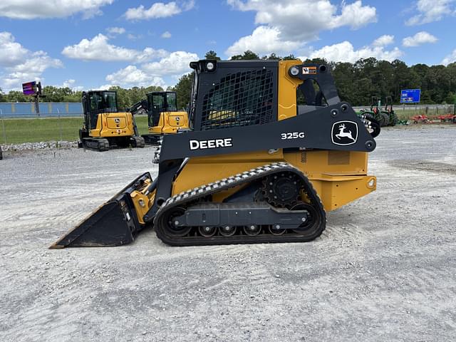 Image of John Deere 325G equipment image 1