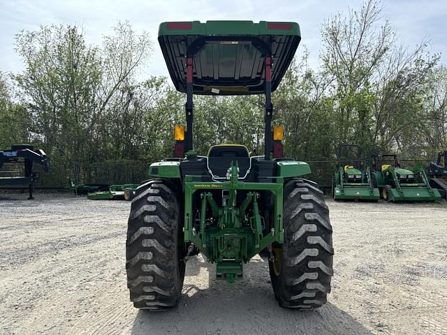 Image of John Deere 4052M equipment image 3