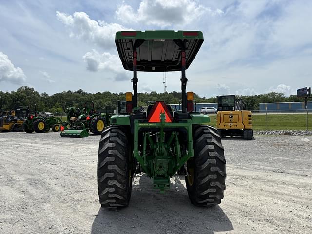 Image of John Deere 4052M equipment image 3
