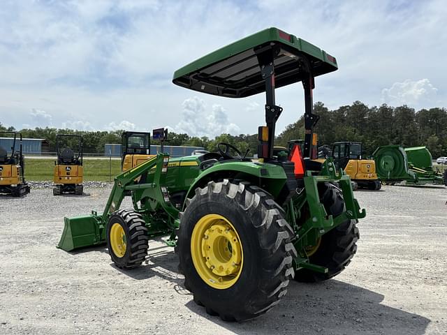 Image of John Deere 4052M equipment image 2