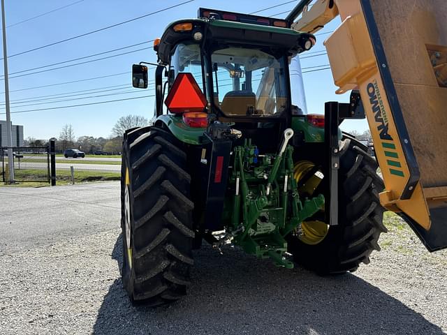 Image of John Deere 6105E equipment image 3