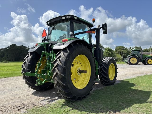 Image of John Deere 6R 195 equipment image 4