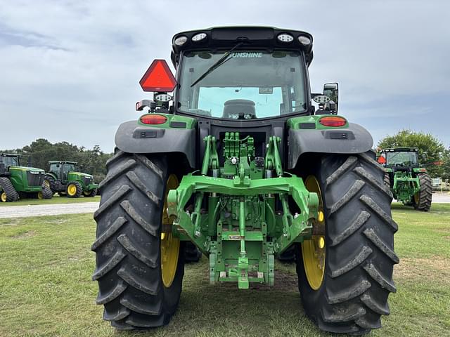 Image of John Deere 6R 195 equipment image 2