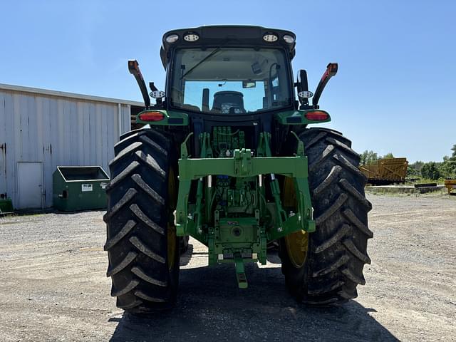 Image of John Deere 6R 215 equipment image 3