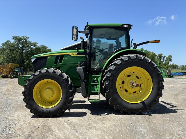 Image of John Deere 6R 215 equipment image 1