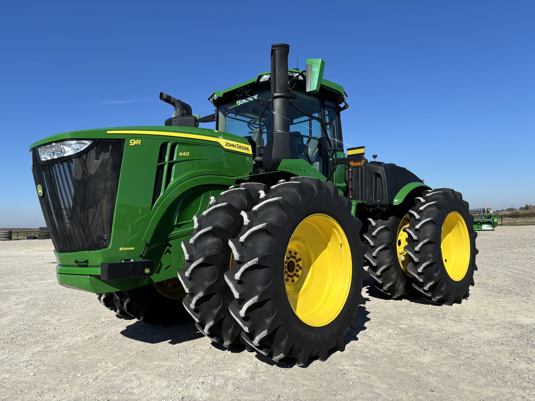 2024 John Deere 9R 440 Equipment Image0