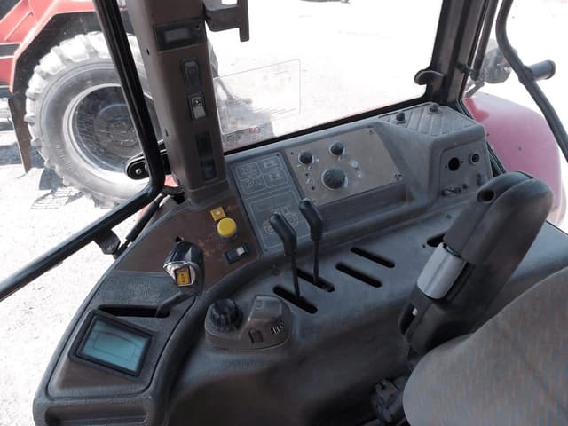 Image of Case IH MXM130 equipment image 4
