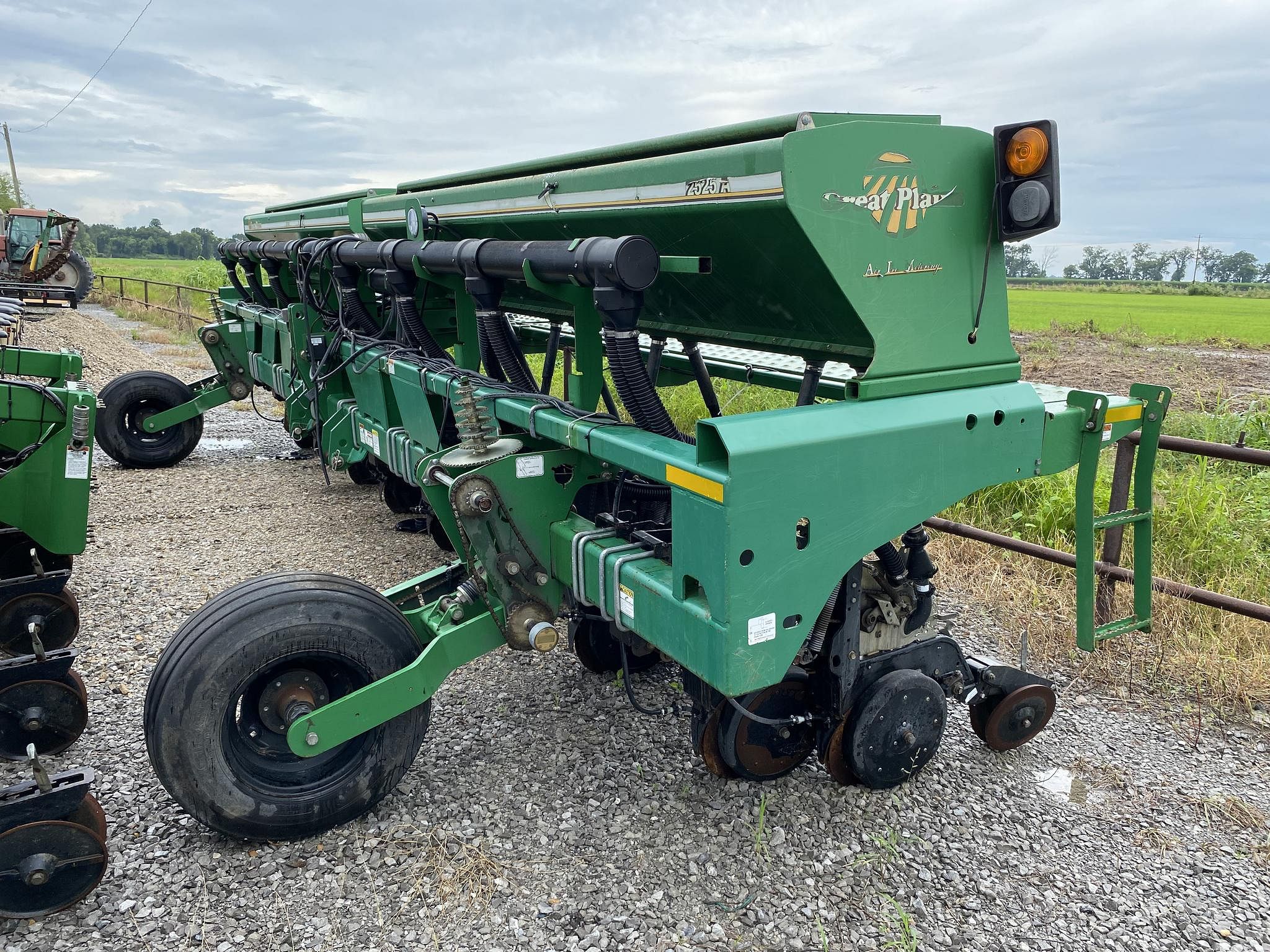 Great Plains 2525A Planting Grain Drills For Sale | Tractor Zoom