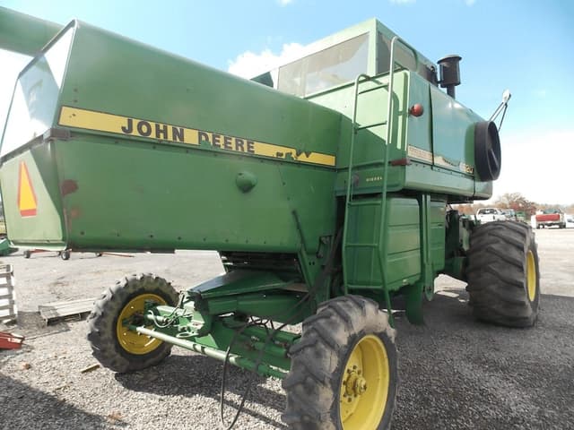 Image of John Deere 6620 Titan II equipment image 4