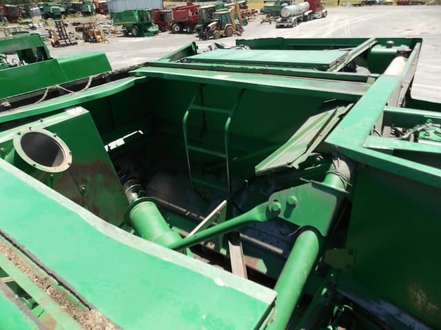Image of John Deere 9500 equipment image 2