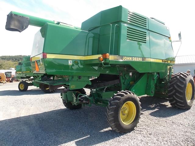 Image of John Deere SideHill 9500 equipment image 3