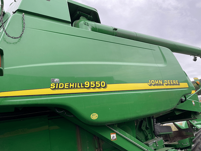 Image of John Deere 9550 equipment image 1