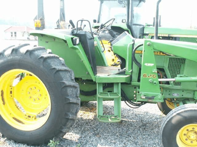 Image of John Deere 6200 equipment image 1