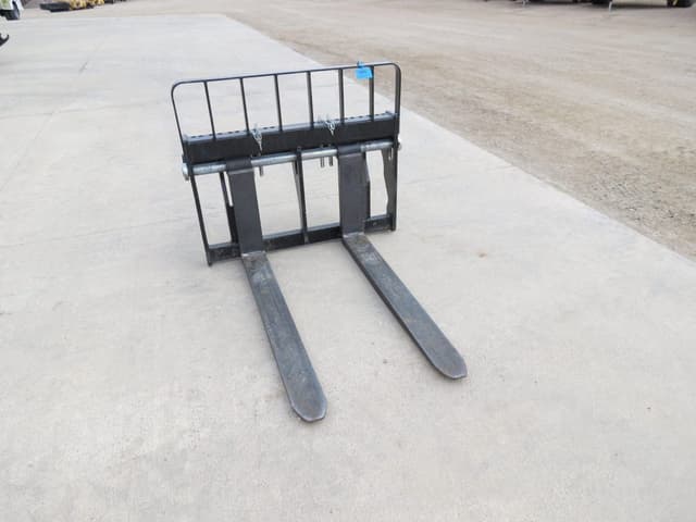 Image of Manitou Pallet Forks equipment image 3