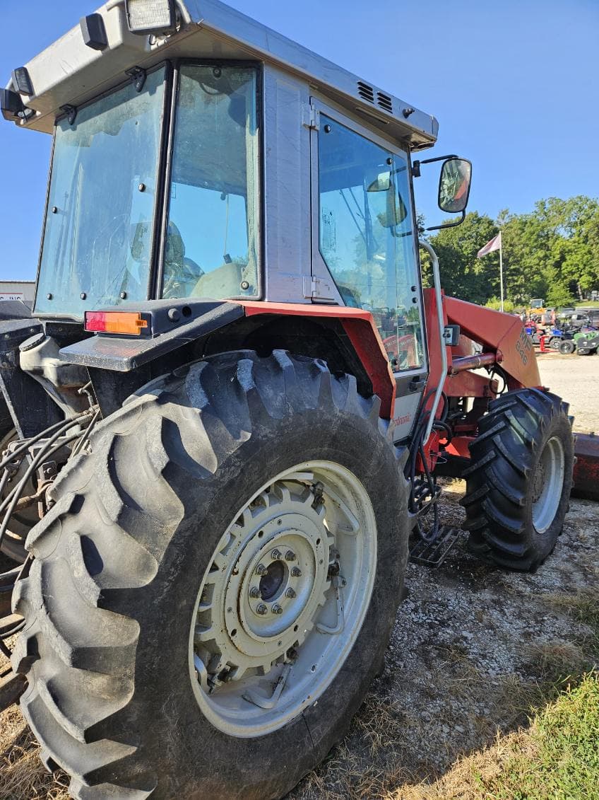 Image of Massey Ferguson 3070 Image 1