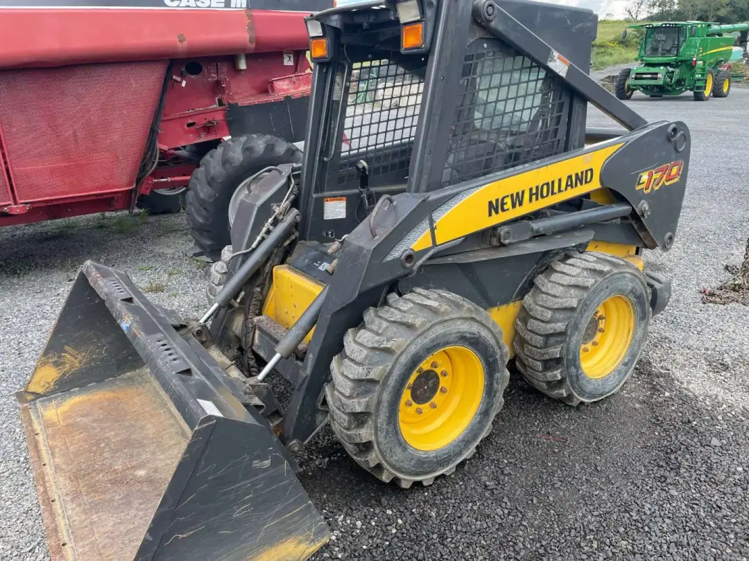 Image of New Holland L170 Primary Image
