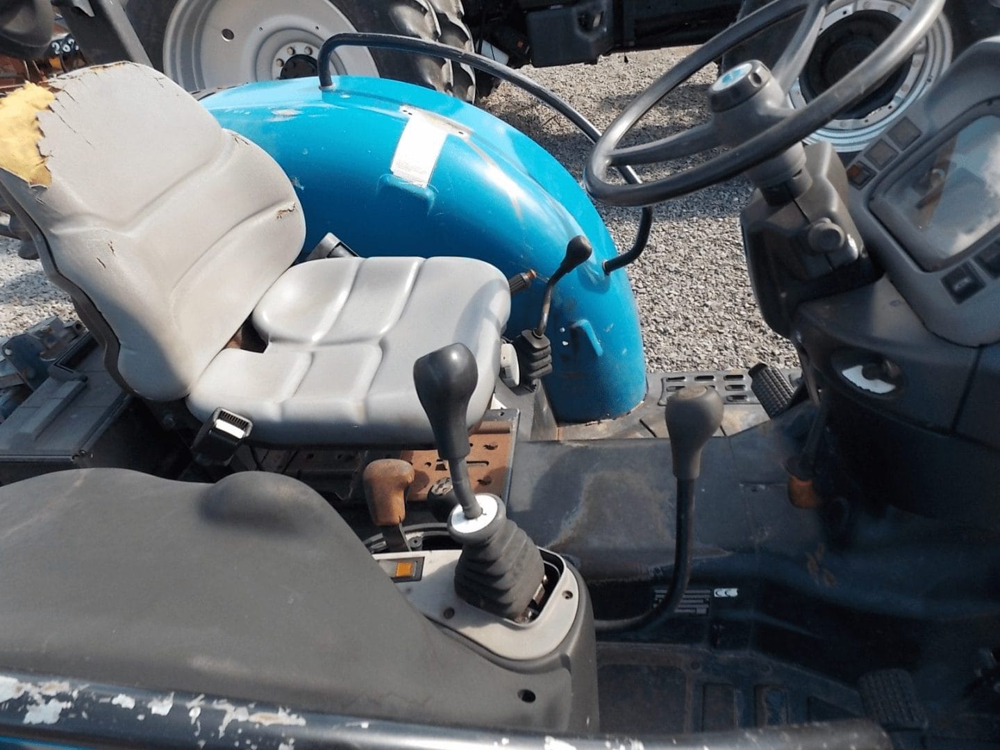 New Holland TN65S Equipment Image0