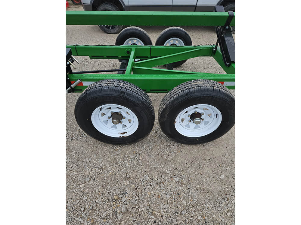 Image of Unverferth Roadrunner 536 Image 1