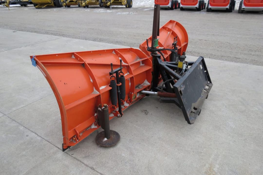 Image of Undetermined V-Blade Primary image