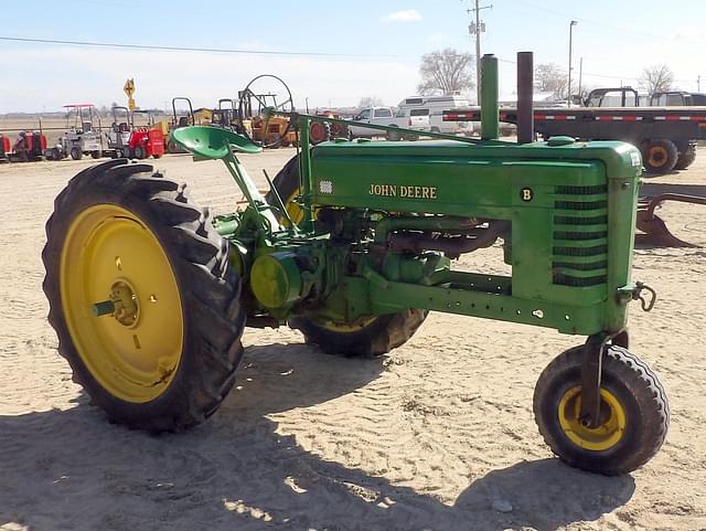 Image of John Deere B equipment image 1